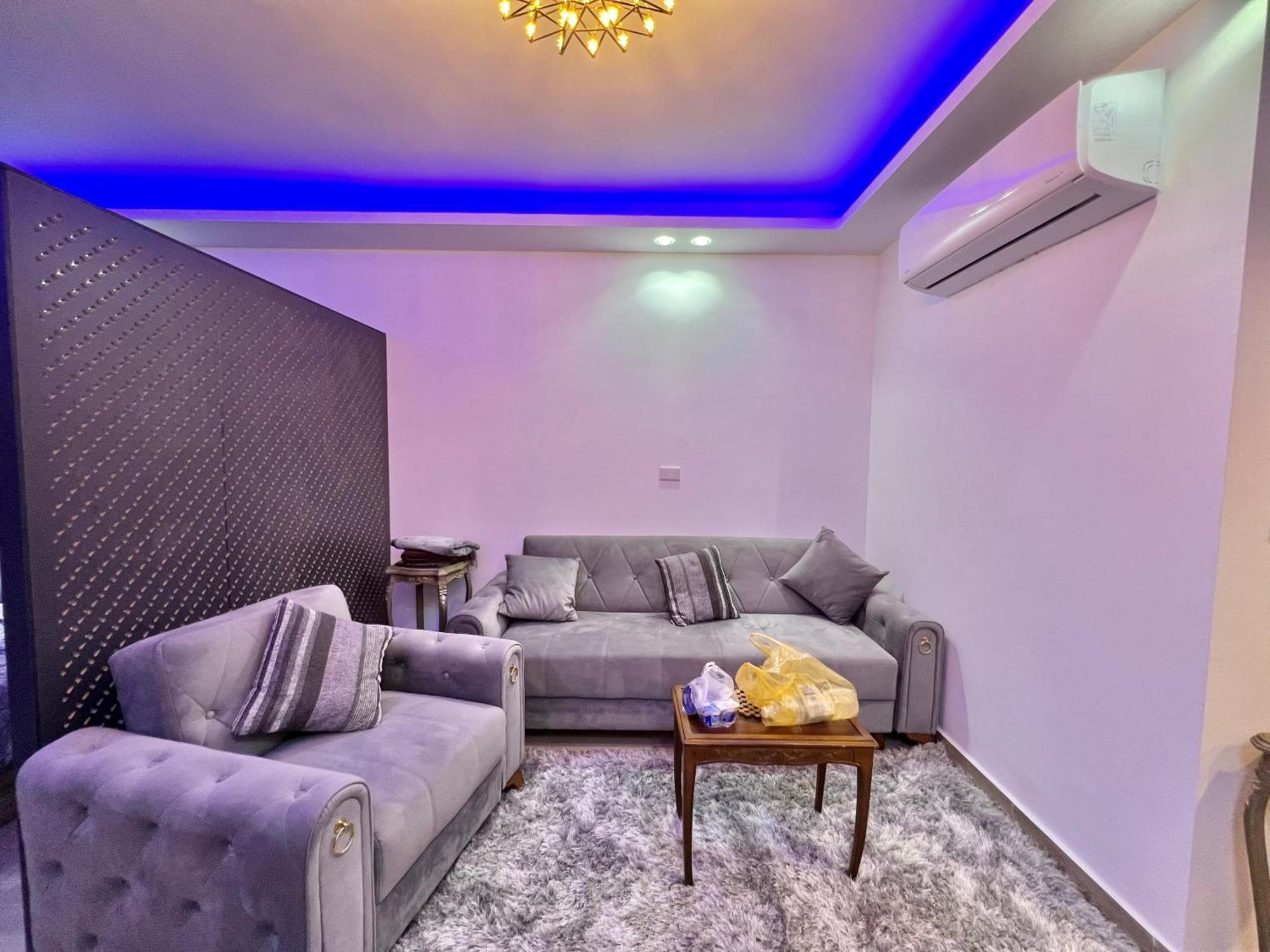 Alhambra Avenue Apartament *